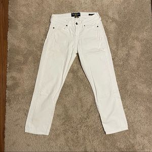 Lucky Brand white Sofia Capri pants Size: 4/27